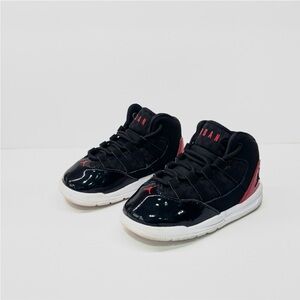 Nike Jordan Max Aura Sneaker